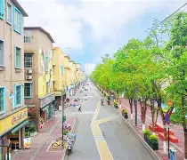 开云品牌-社区盾清晨走向成谜，上海久事内部沟通，态度坚定，轮换策略成焦点