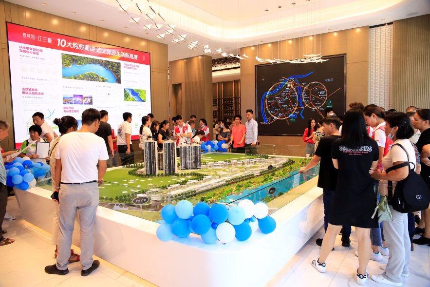 开云权威入口-里尔训练开放日，国际比赛日状态回暖引欢呼，意大利杯在即，细节决定成败