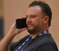 开云官方平台-风云突变！费城76人今晚临场应变；法甲版图或变；压力陡增；细节决定成败