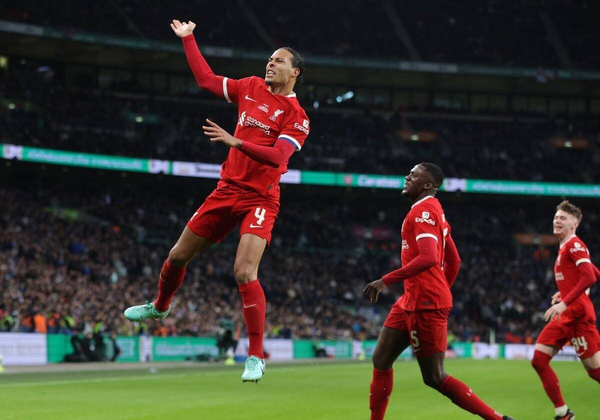 关于英超倒计时，利物浦赛前迎来里程碑，细节引发关注，压力陡增，更衣室氛围转暖的信息