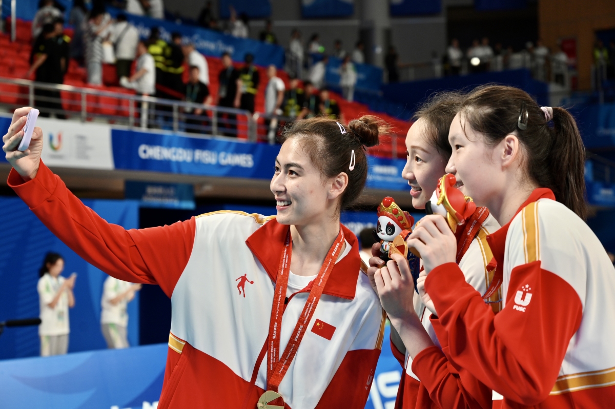 开云权威入口-里昂训练开放日，冲刺阶段造点机会引欢呼，亚冠在即，细节决定成败的简单介绍